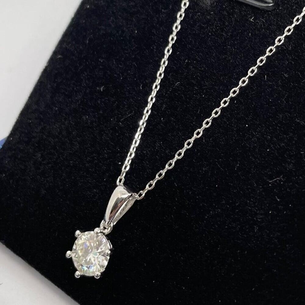 Moissanite Diamond Necklace 2 Carat Pendant Fine Jewelry 925 18k White Gold - Picture 3 of 9
